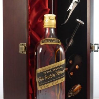 1970's Johnnie Walker Black Label Extra Special Old Scotch Whisky (1970s bottling)